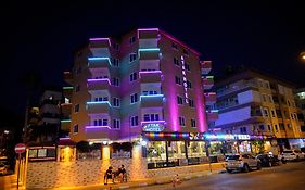 Atak Apart Hotel  3*